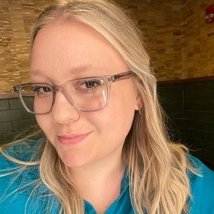 Meet your Posher, Alisha